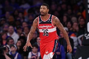 NBA球探：雷迪克应该让斯玛特取代八村塁首发 否则首发缺少领防人