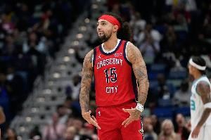 美记:阿尔瓦拉多是交易市场值得关注的名字 多队长期对他感兴趣