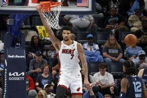 9分12板3帽!斯波:韦尔的表现非常棒 这就是一种进步