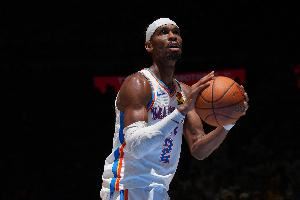 11场比赛10次30+!亚历山大成为本赛季首位30+场次上双球员